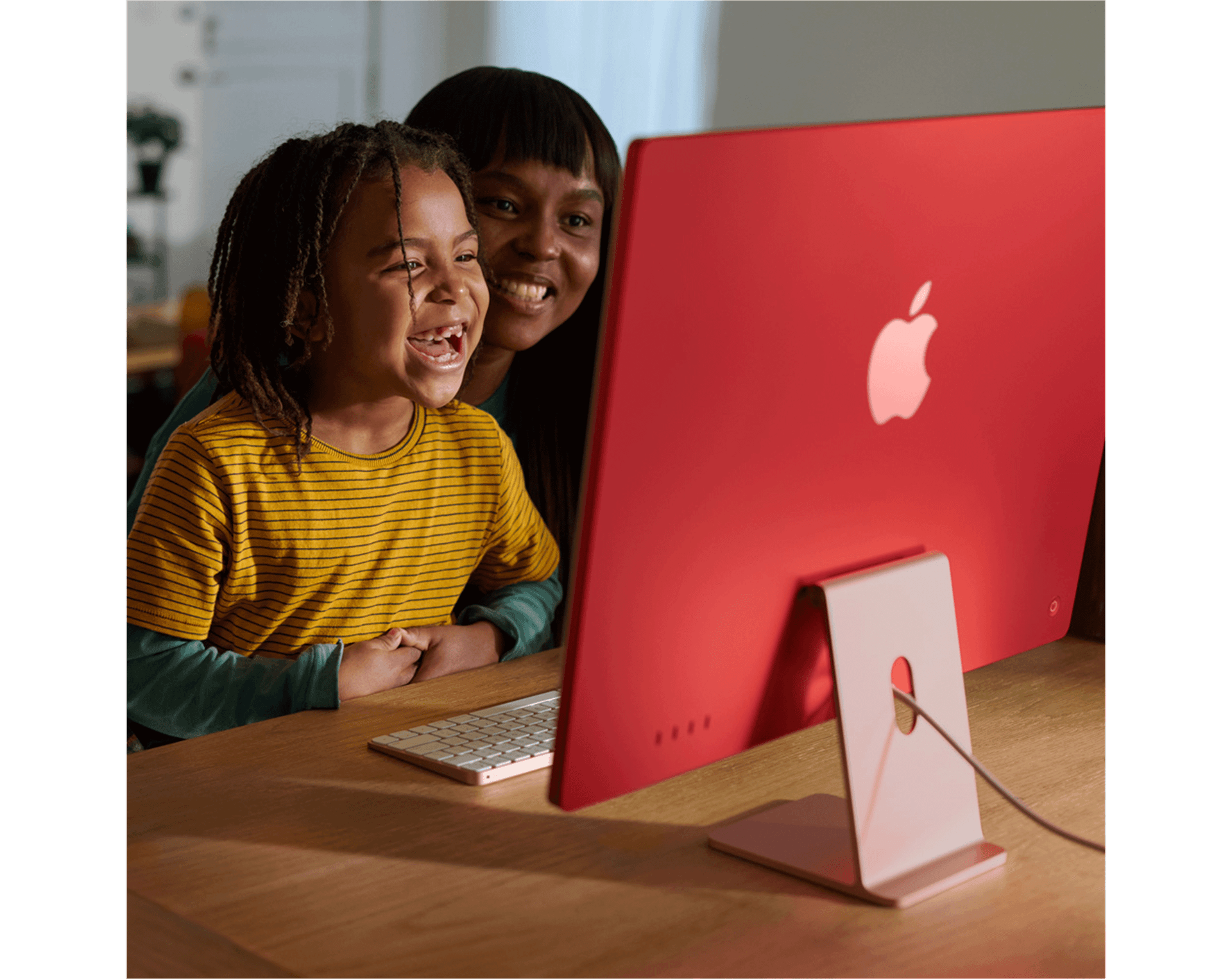 general04_iMac_M3_4-ports.png